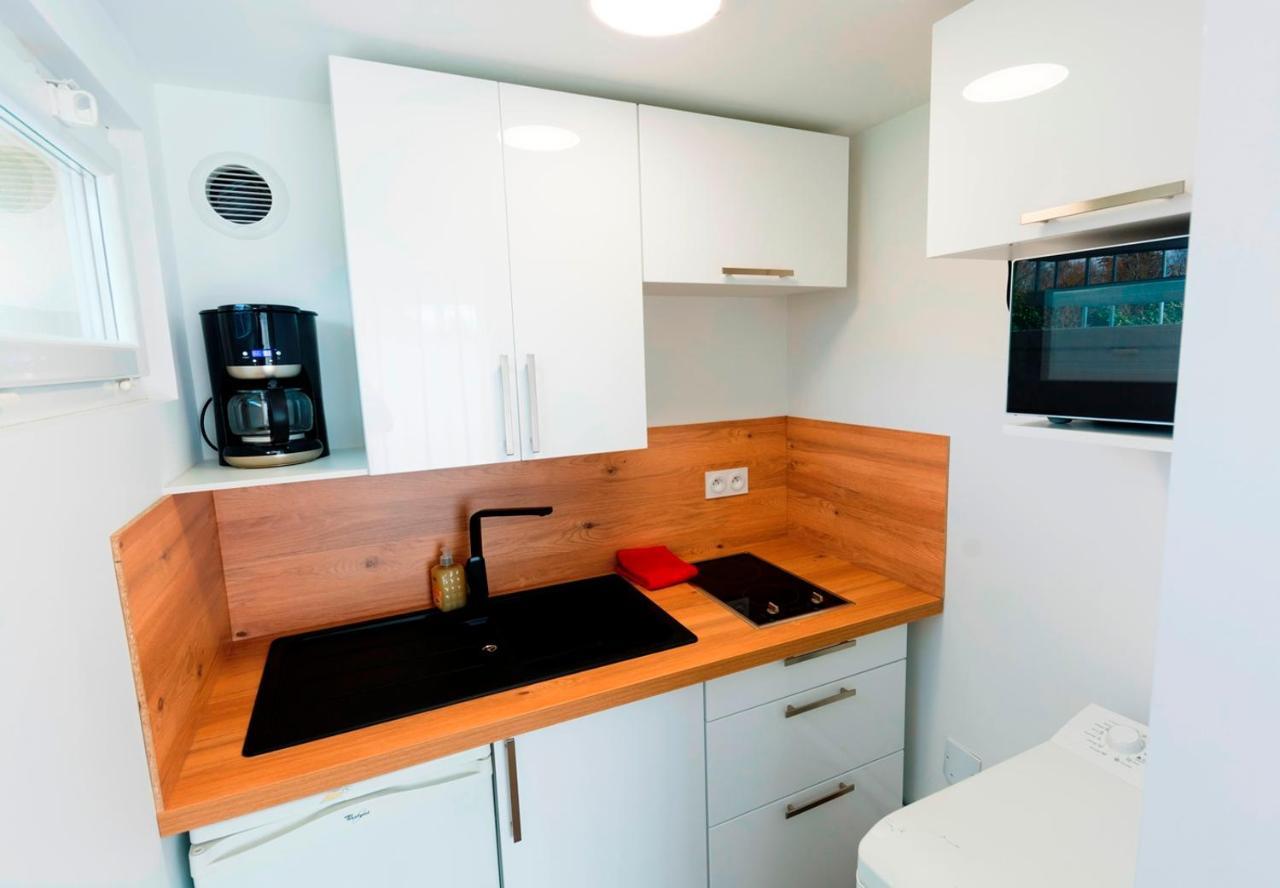 Lomener - La Goelette - 1 Appartement Avec 2 Chambres Et 2 Studios A 450M De La Plage Ploemeur Exteriér fotografie